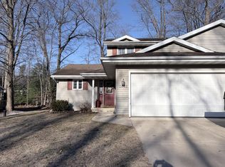 3663 S Timber Trl, Suamico, WI 54173