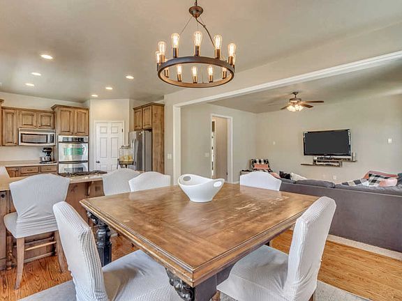 4th image of 4456 W Dorena Ln