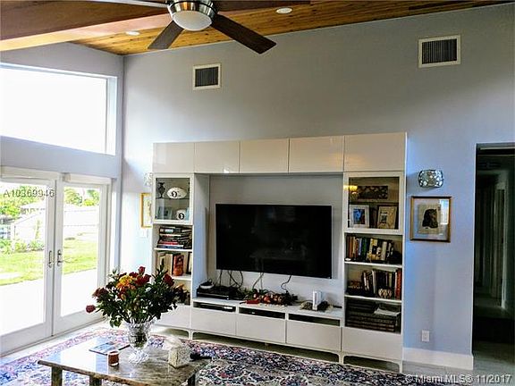 2nd image of 1701 Terrace Dr W
