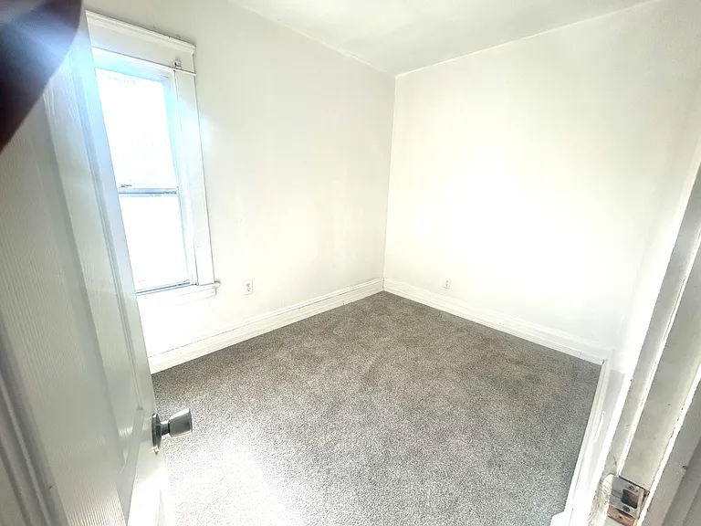 10122 North Blvd #1 — Photo 13