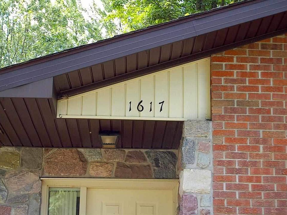 1st image of 1617 Dean Dr NW