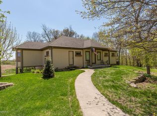 30719 Desoto Rd, Peterson, MN 55962