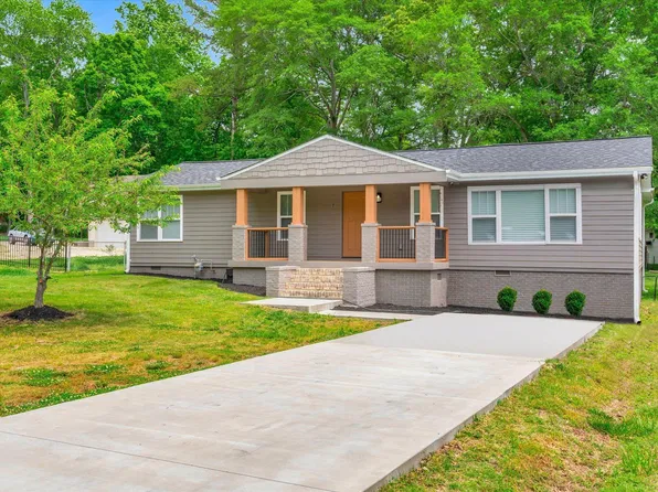 7 Cardinal Dr, Taylors, SC 29687