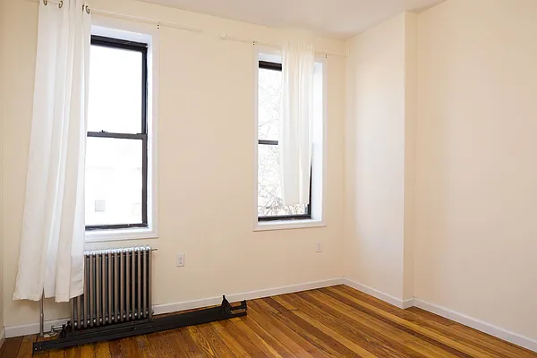 Rented by Nooklyn NYC LLC | media 8