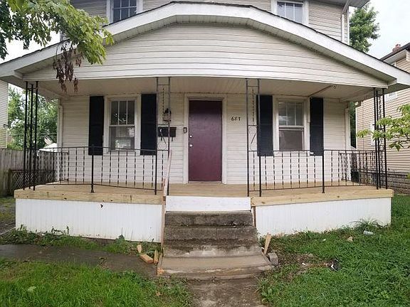 5th image of 687 S Wayne Ave