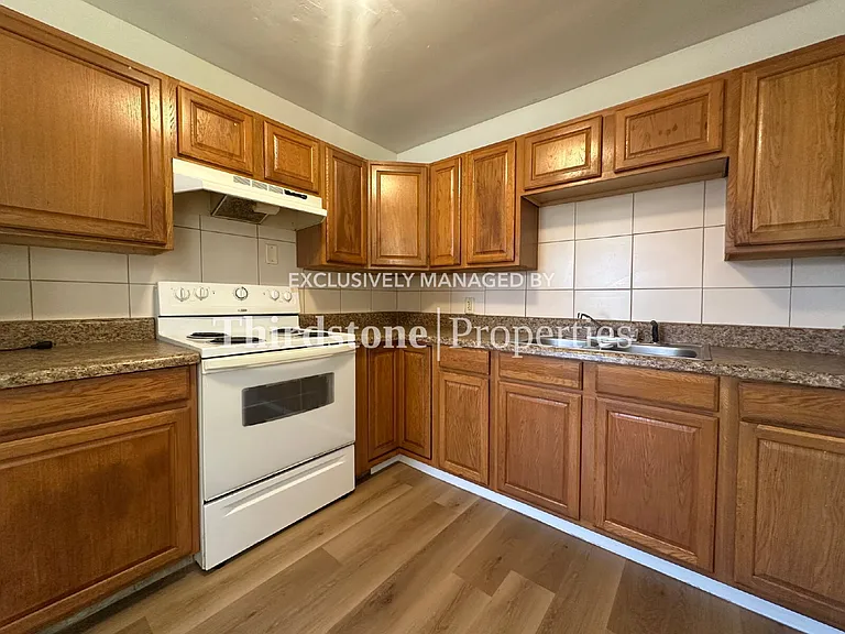 5638 Vernon Rd — Photo 4
