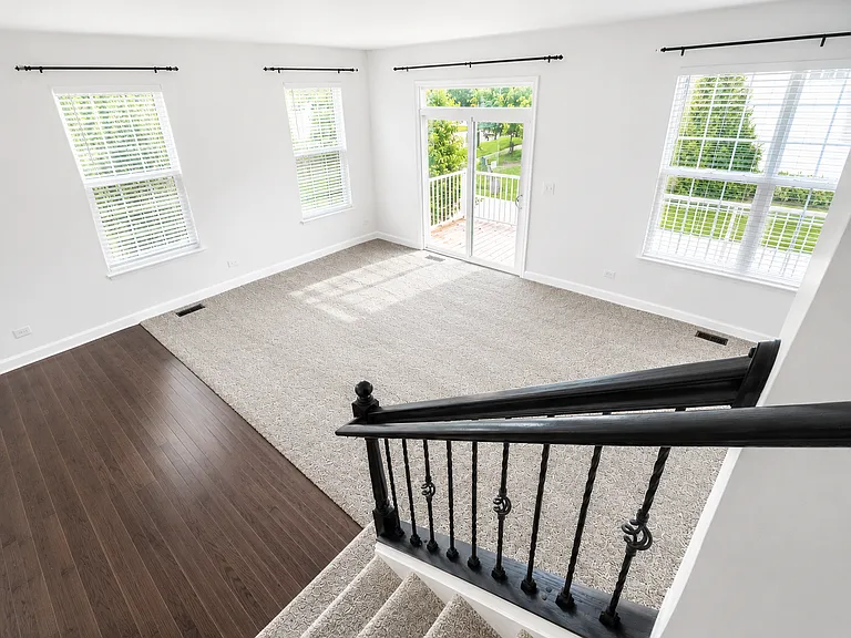 95 Valencia Pkwy — Photo 15