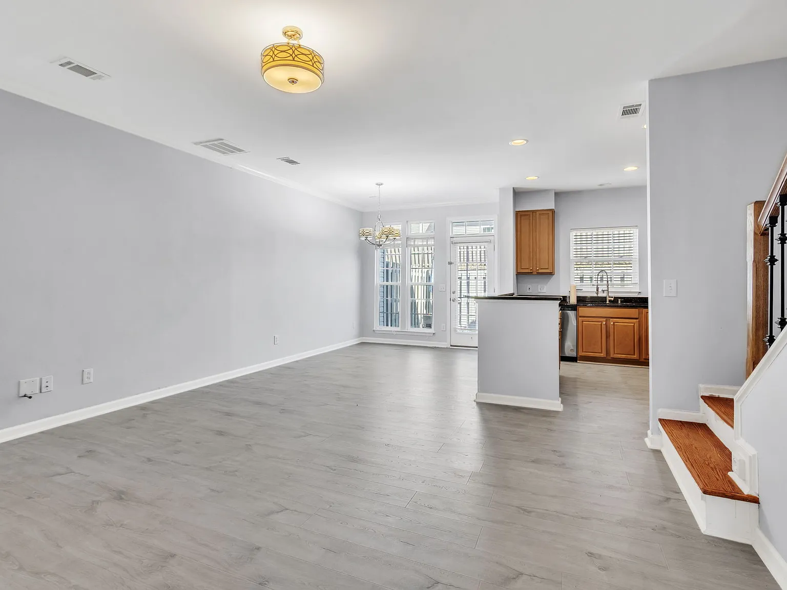 315 Christiane Way — Photo 3