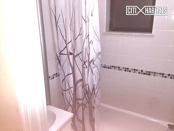 4th image of 321 E 85th St APT 2A