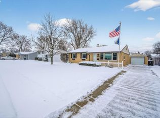 2716 Kettering Dr, South Bend, IN 46635