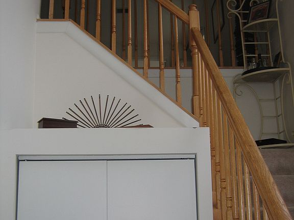 2 story foyer