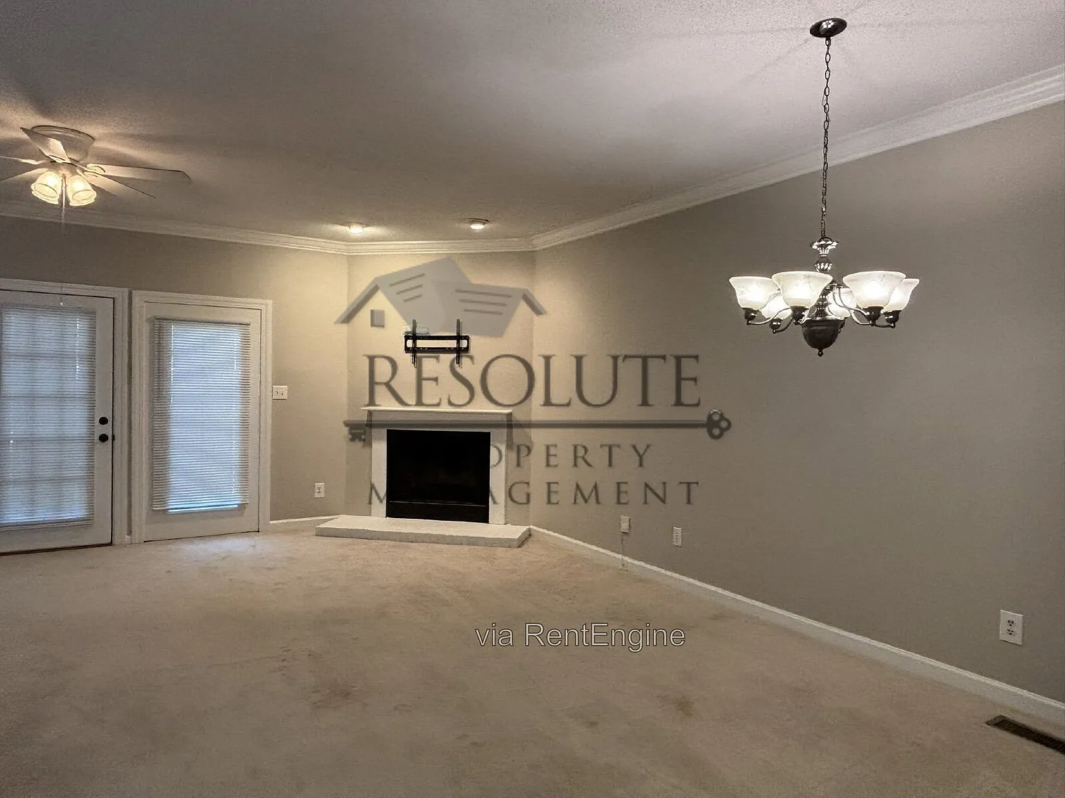 3 bed, 2.5 bath, 1414 sqft, $1,700 — Photo 4