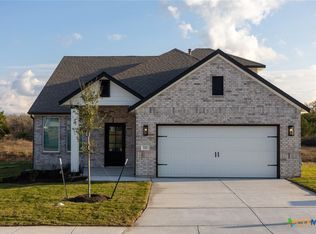 111 Sawtooth Oak Dr, Seguin, TX 78155