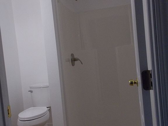 5th image of 9237 Lemona Ave