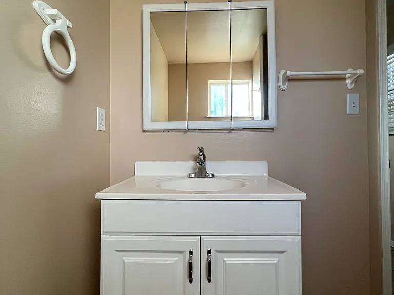 2713 Fir St #B — Photo 10