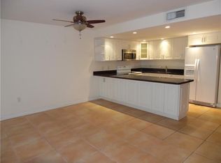 425 Grapetree Dr APT 209, Key Biscayne, FL 33149