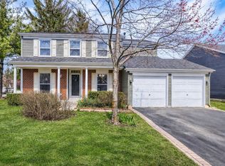 305 N Fiore Pkwy, Vernon Hills, IL 60061