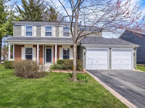 305 N Fiore Pkwy, Vernon Hills, IL 60061