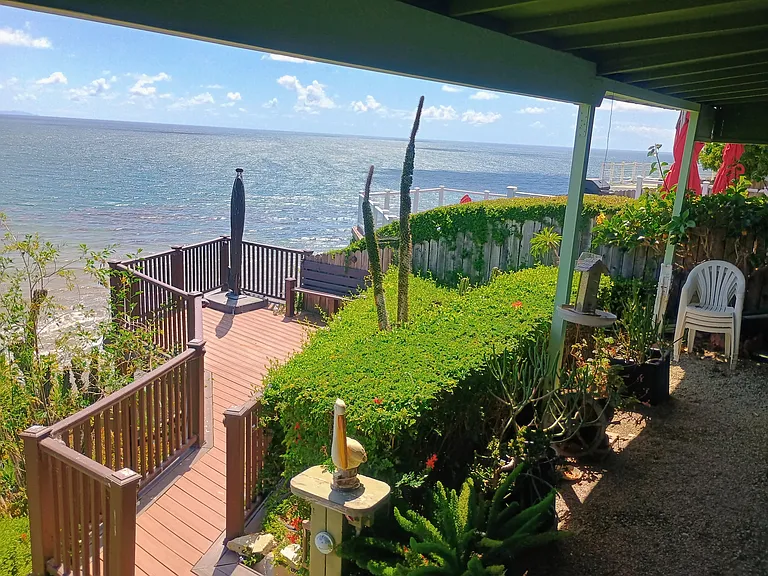 The View (With Deck)