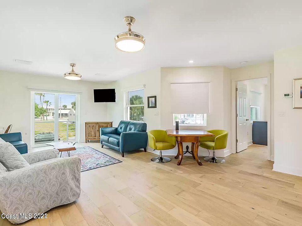 2nd image of 117 N Orlando Ave #117