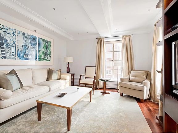 2nd image of 140 E 63rd St APT 8A