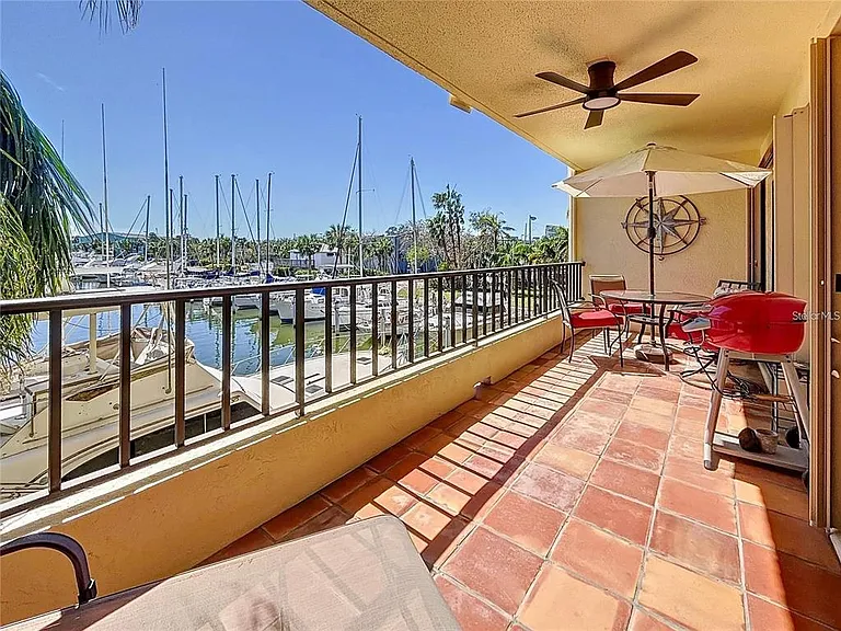 1750 Harbor Pl S #104 — Photo 28