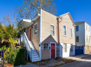 8 Hampden Ct APT A, Charleston, SC 29403