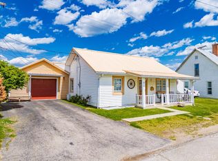 60 East St, Peebles, OH 45660