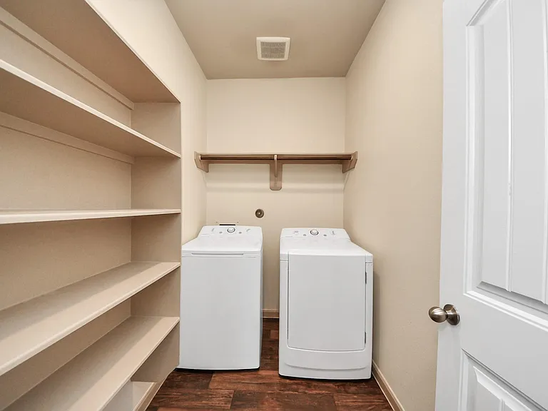 5234 Corbridge Glen Ct — Photo 9