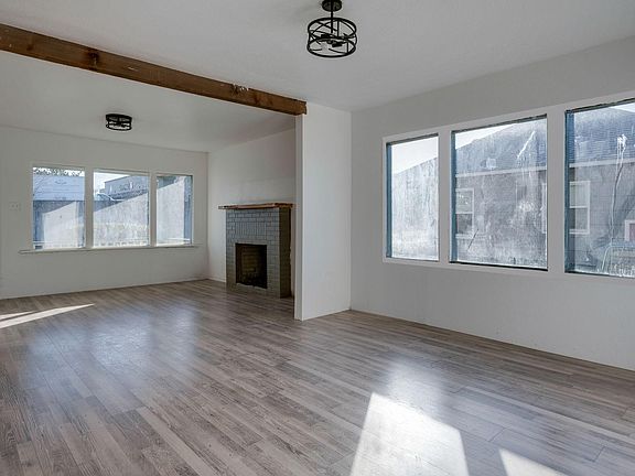 2nd image of 3812 S Sheridan Ave #1