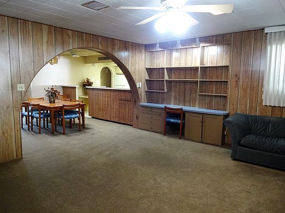 Family Rm to Dining&Kitchen