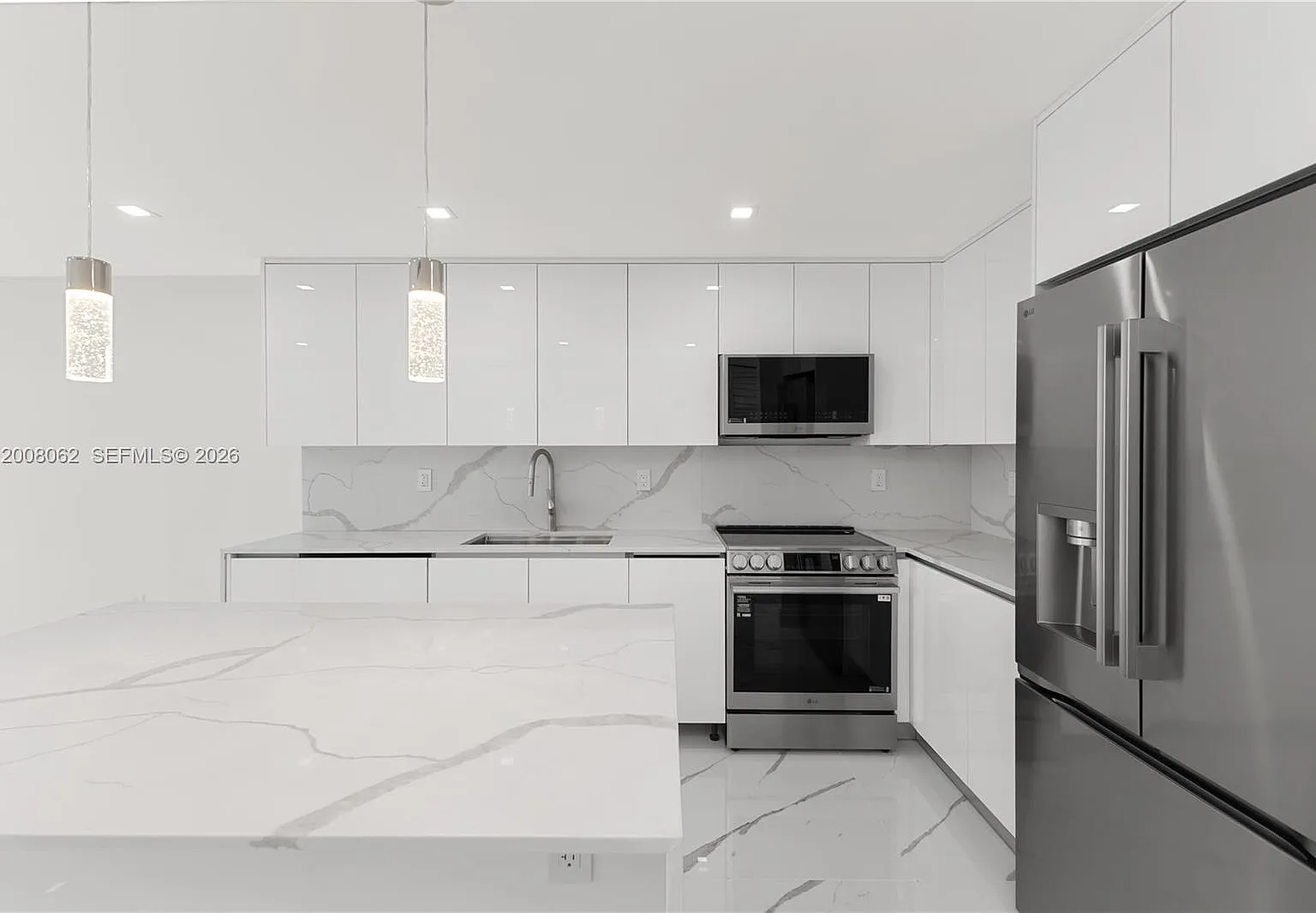 Ocean Point Condo — Photo 2