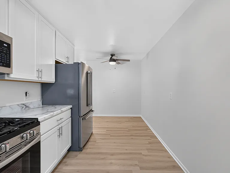 316 Park Ave — Photo 4