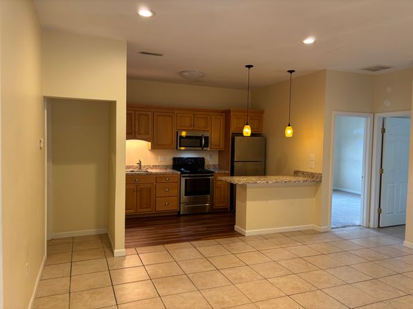 118 Plainville Ave #2