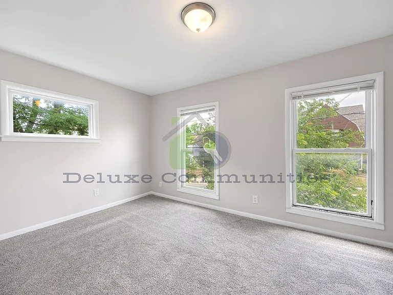 801 Prospect Ave SE — Photo 11