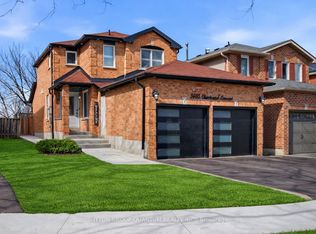 3403 Chartrand Cres, Mississauga, ON L5L 4C6