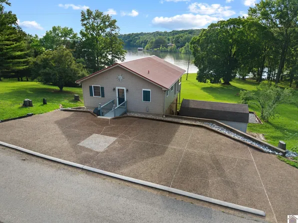 1121 Cunningham Ln, Cadiz, KY 42211