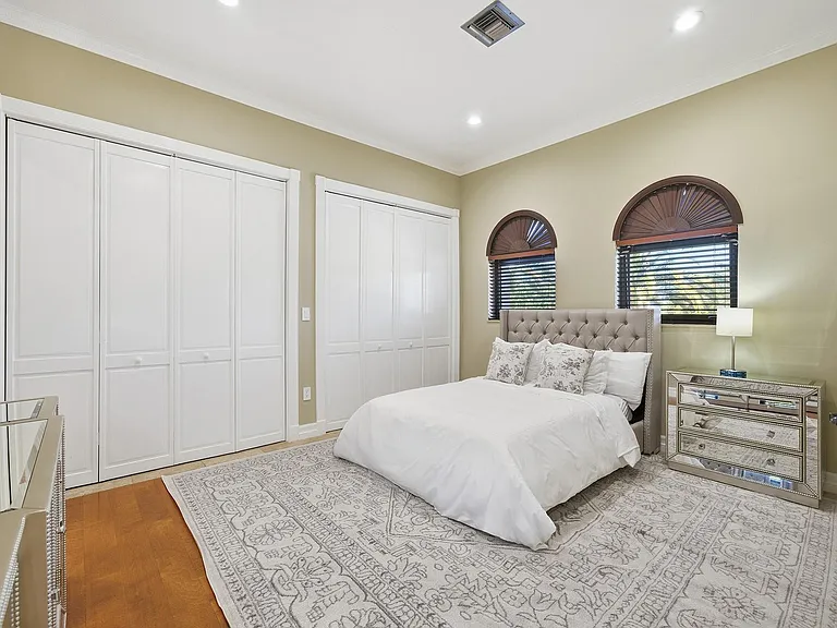 10270 SW 58th St — Photo 56