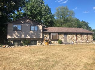 69700 Camler Rd, Armada, MI 48005