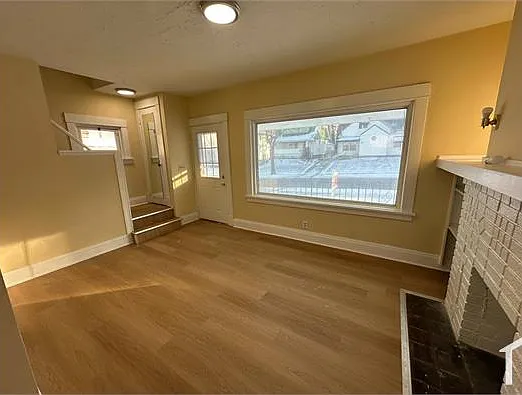 2 bed, 980 sqft, $1,400 — Photo 4