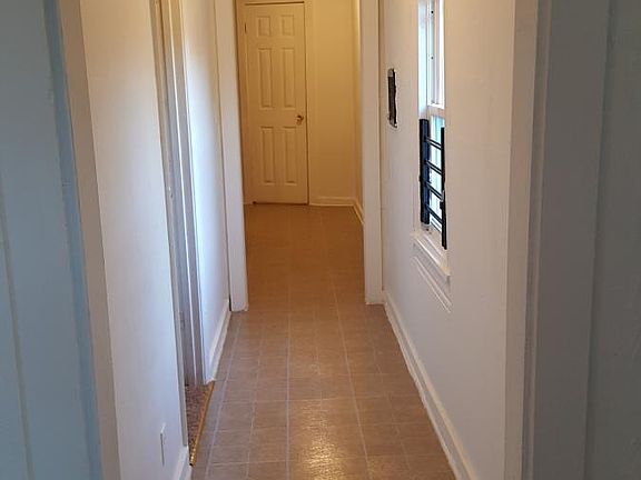 4th image of 1308 Marshall Ave