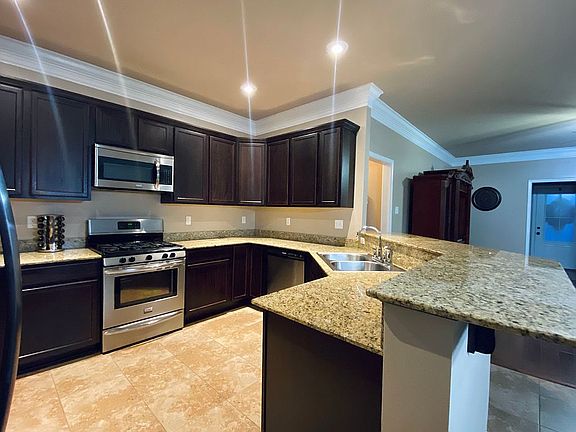 5th image of 42320 Cedarstone Ave