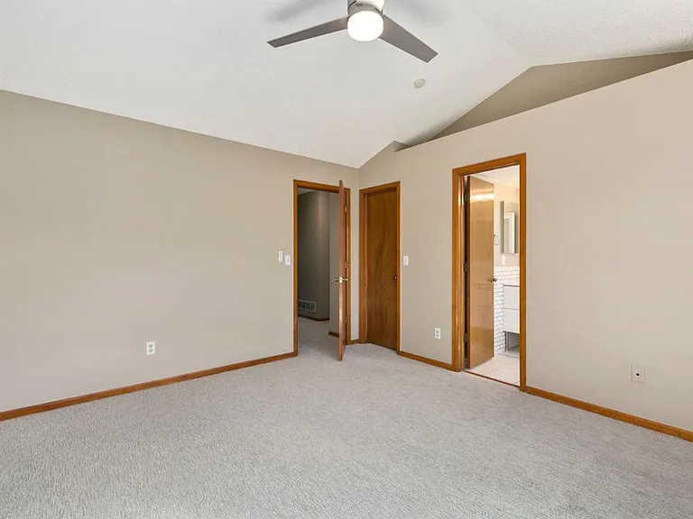 4201 Beaver Creek Dr — Photo 9