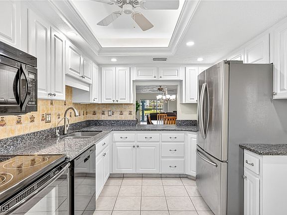 5th image of 1345 SE 40th Ter APT 1A