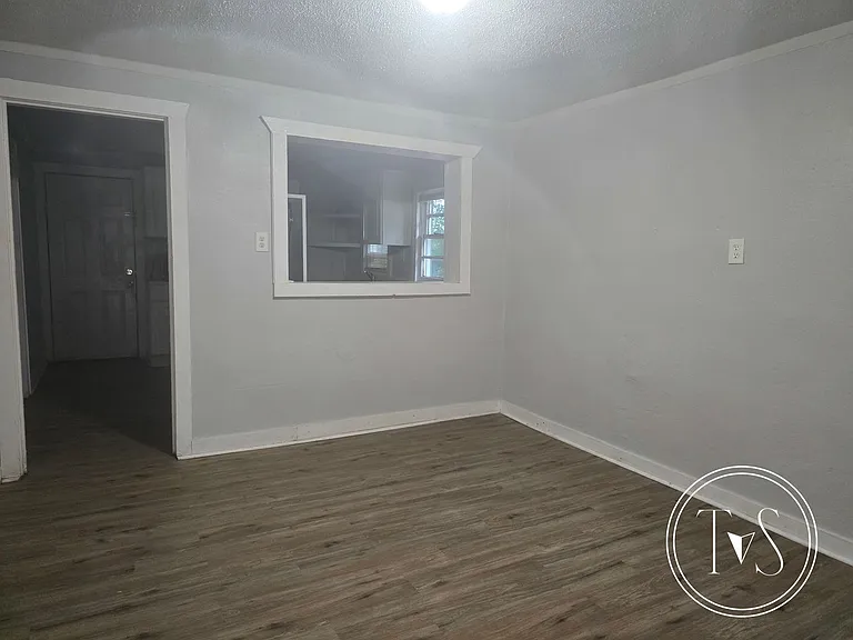 17 Dutton St — Photo 5