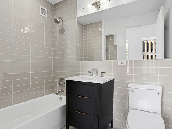 20 Exchange Place image 6 of 24