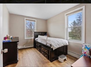 70 County Rd, Cliffwood, NJ 07721