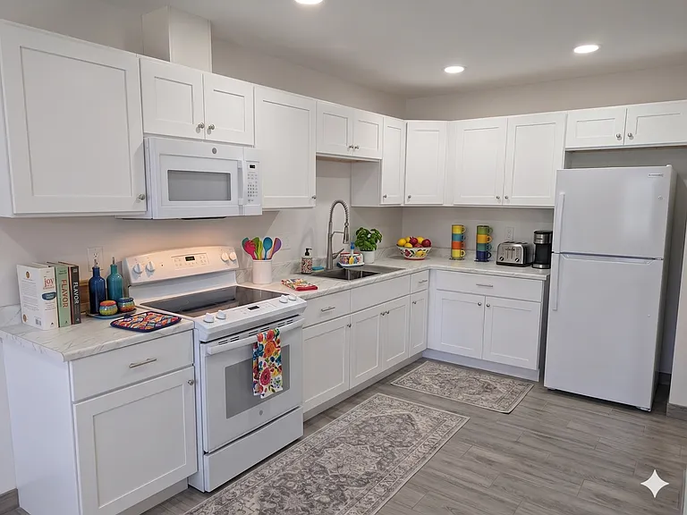 623 S Olive — Photo 1