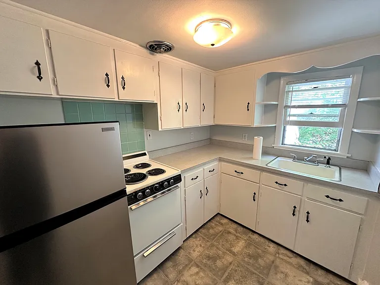 31 Coyne Rd #A — Photo 3