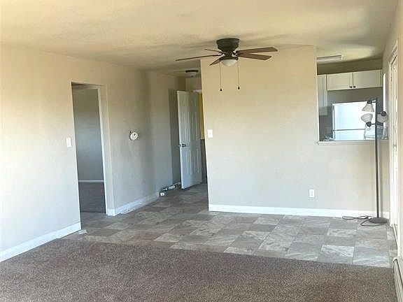 3rd image of 4360 Loomis Ave